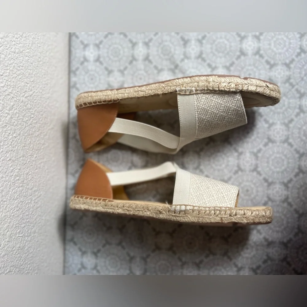 Talbots~Neutral~Espadrille~Slip-On Sandal~Woven Fabric~Elastic Straps~Size 7.5
